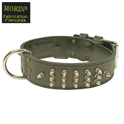 Collier chien en cuir clouté nickelé cousu double.