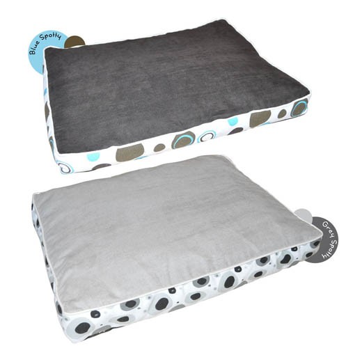 Coussin rectangulaire ouatin�.